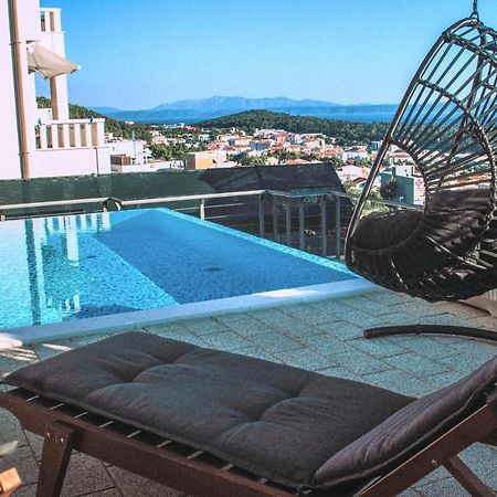 Apartment With Private Pool "Patricia" มาคาร์สกา ภายนอก รูปภาพ