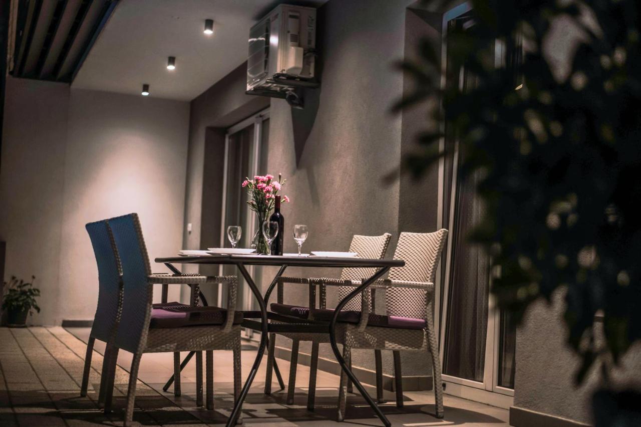 Apartment With Private Pool "Patricia" มาคาร์สกา ภายนอก รูปภาพ