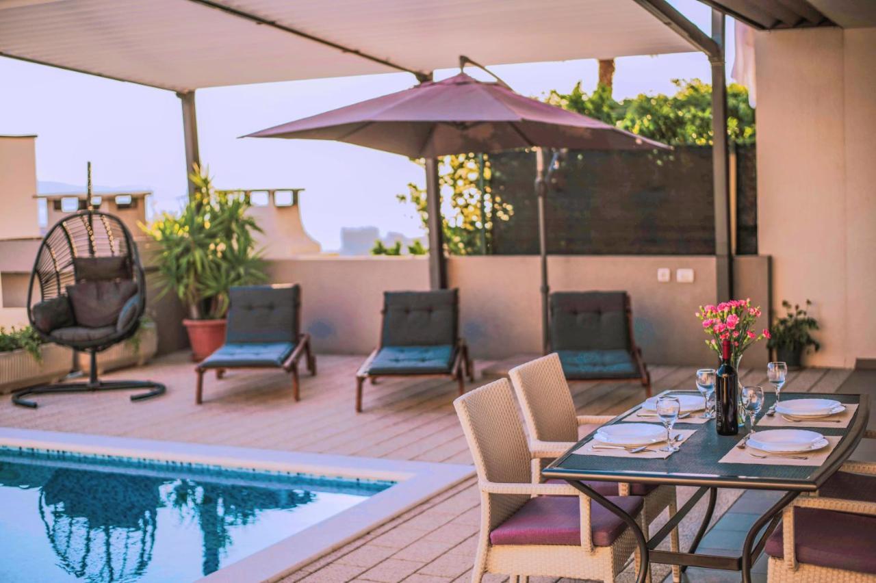 Apartment With Private Pool "Patricia" มาคาร์สกา ภายนอก รูปภาพ