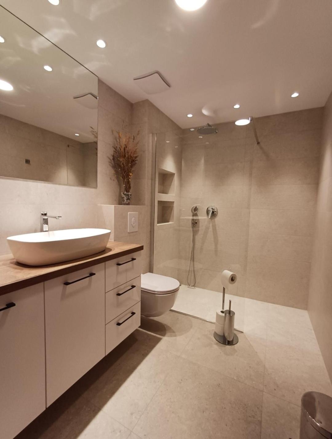 Apartment With Private Pool "Patricia" มาคาร์สกา ภายนอก รูปภาพ