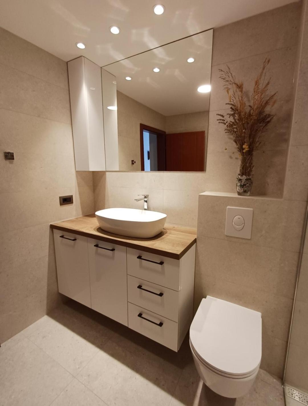 Apartment With Private Pool "Patricia" มาคาร์สกา ภายนอก รูปภาพ
